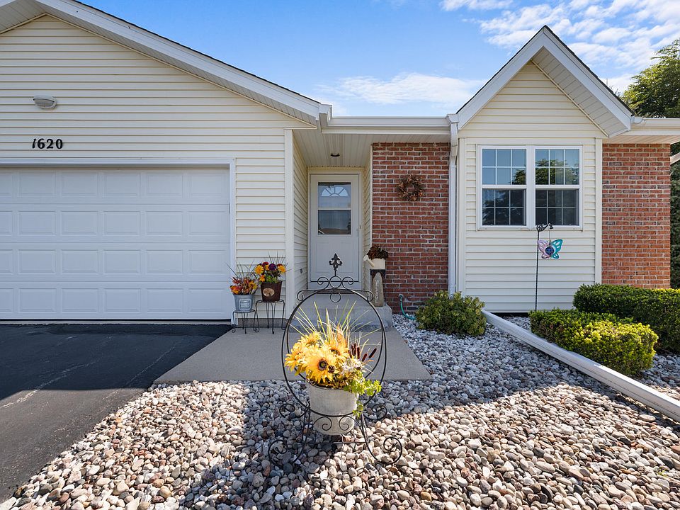 1st image of 1620 Goldenrod Cir