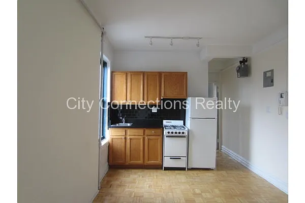 Rented by City Connections Realty | media 22