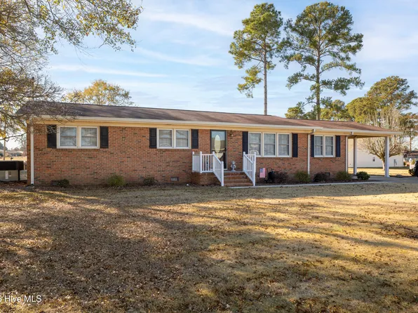 402 Willow Road, Clinton, NC 28328