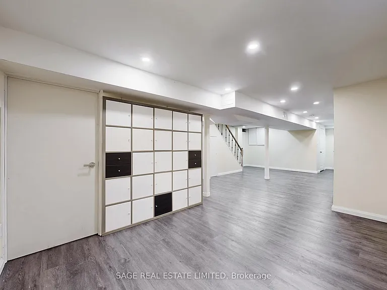 64 Durness Ave #BASEMENT — Photo 10
