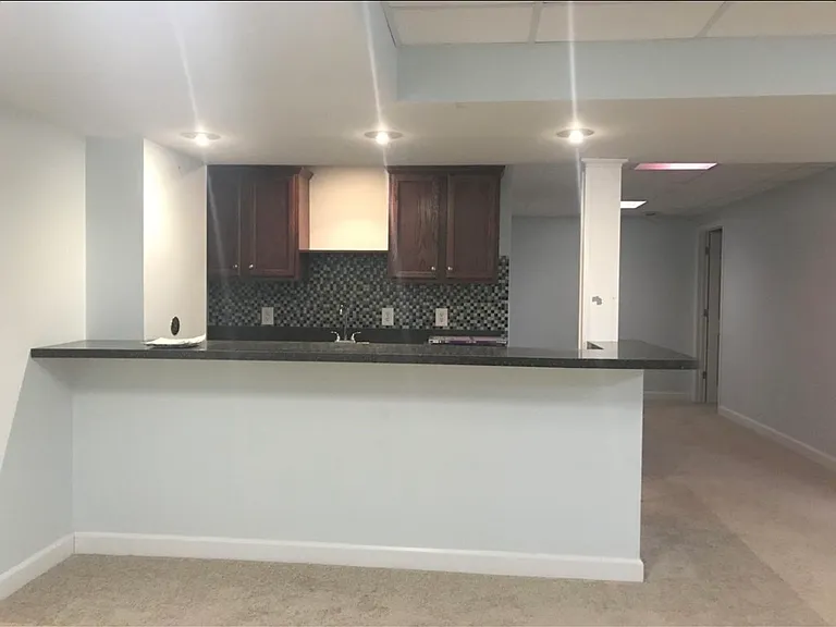 943 W Forsyth Rd — Photo 16