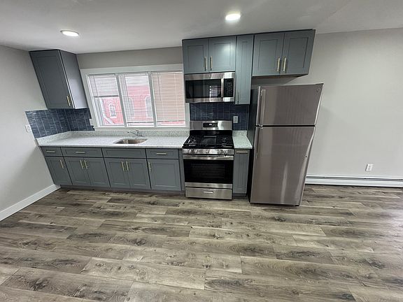 3rd image of 61 N Main St #61A