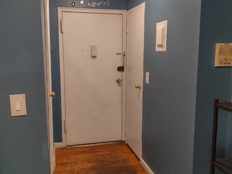 56 Locust Hill Ave #1 — Photo 3
