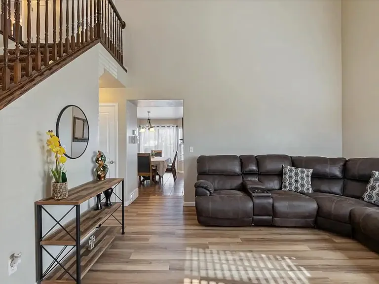 2063 S James Cir — Photo 10