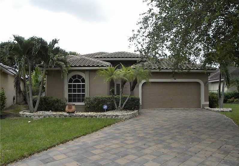 1st image of 7222 NW 58th Way