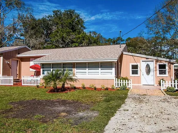 206 7th St, Bunnell, FL 32110