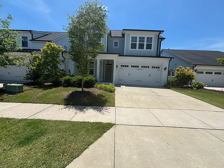 1925 Cedar Dam Ln — Photo 2