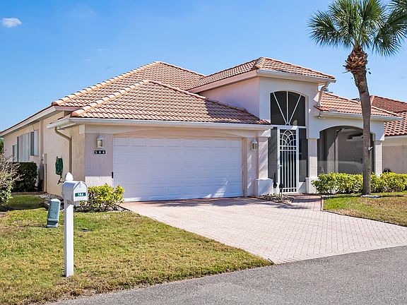 3rd image of 584 NW Lambrusco Drive