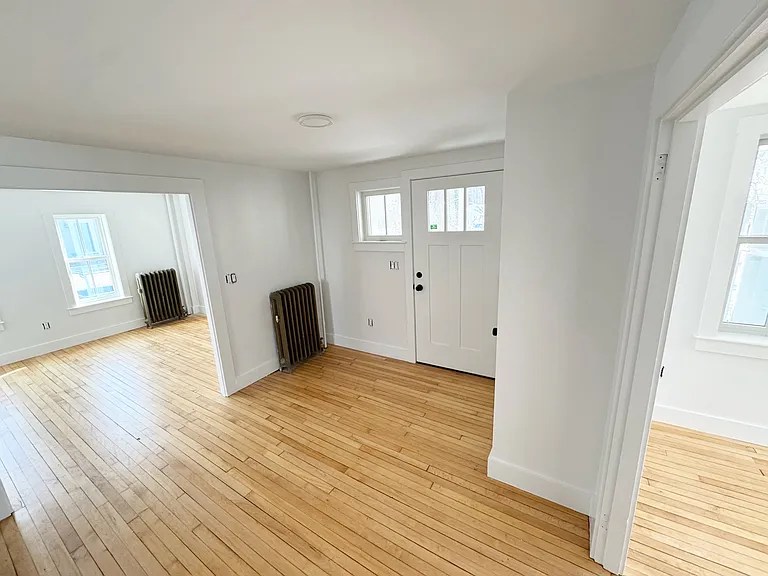 28 Willow Ln #A — Photo 3