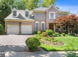 8918 Falls Farm Dr, Potomac, MD 20854
