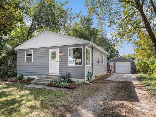 1432 Matilda St NE, Grand Rapids, MI 49503