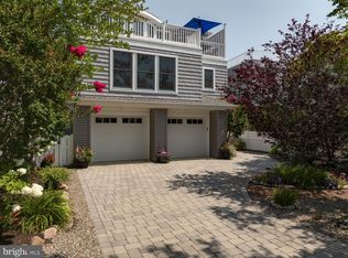 11 W 22nd St, Barnegat Light, NJ 08006