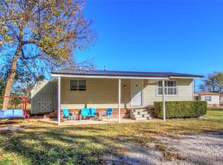 820 W Spring St, Collinsville, OK 74021