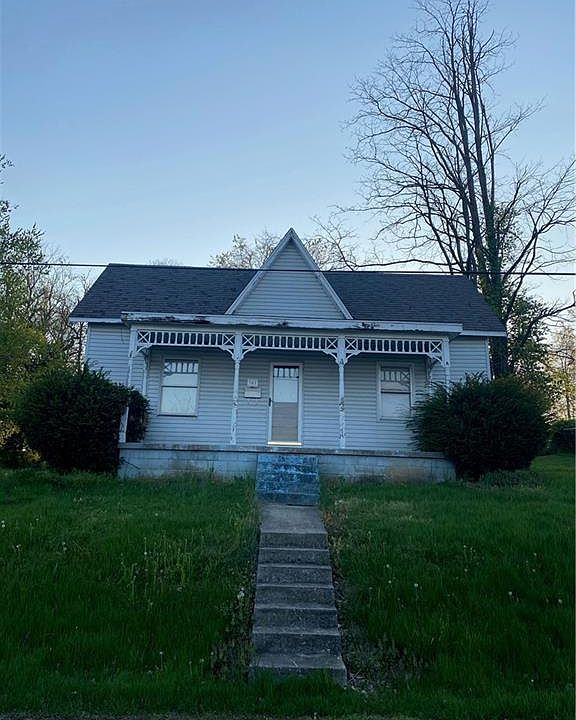 1st image of 307 S Posey St