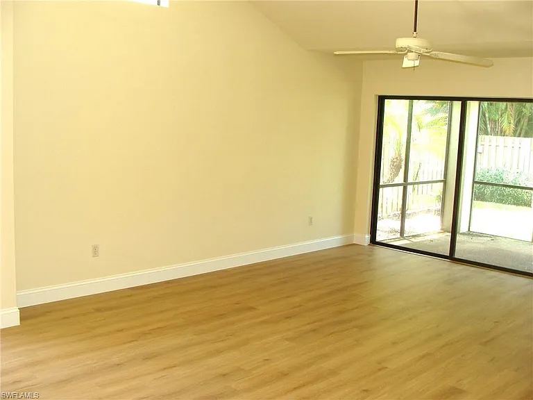857 Reef Point Cir — Photo 12