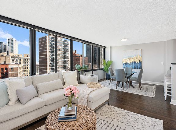 4th image of 2754 N Hampden Ct APT 1305