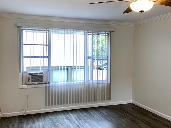5th image of 2890 Leeward Ave #4