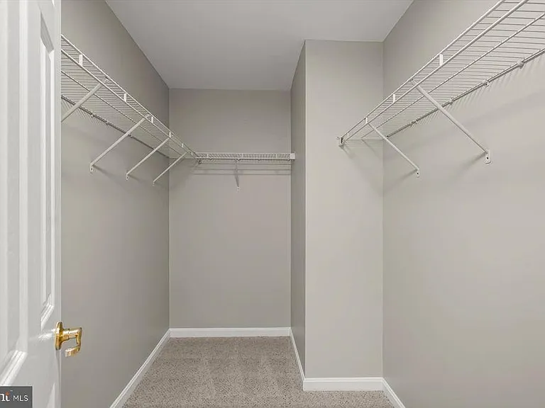 11214 Wortham Crest Cir — Photo 37