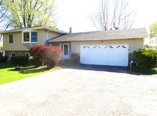 37W175 Highland Ave, Elgin, IL 60124