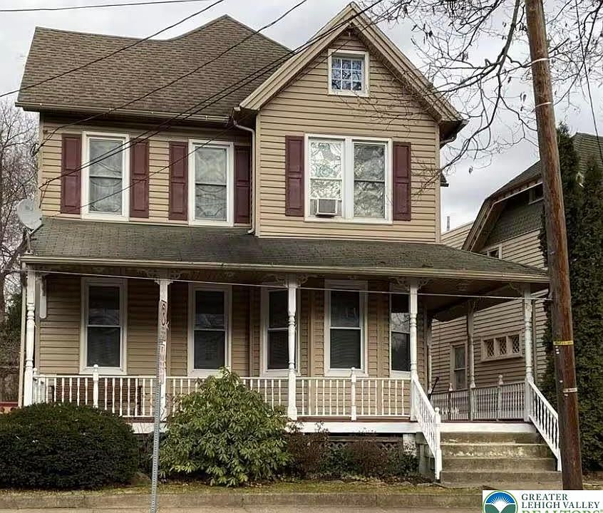 1st image of 715 Cattell St