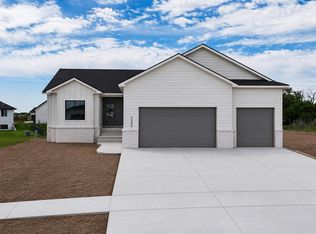 5457 N Saint Paul St, Wichita, KS 67204