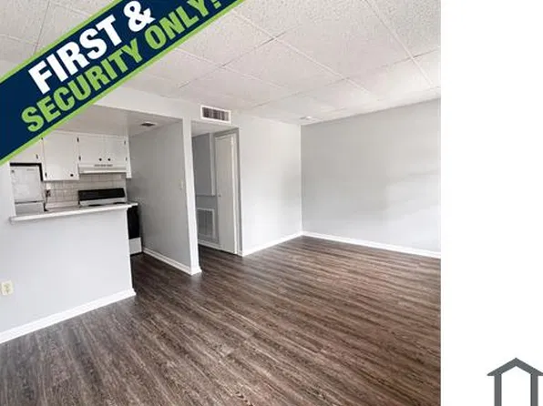 38010 14th Ave APT 3, Zephyrhills, FL 33542