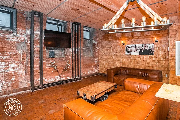 Rented by MySpaceNYC | media 13
