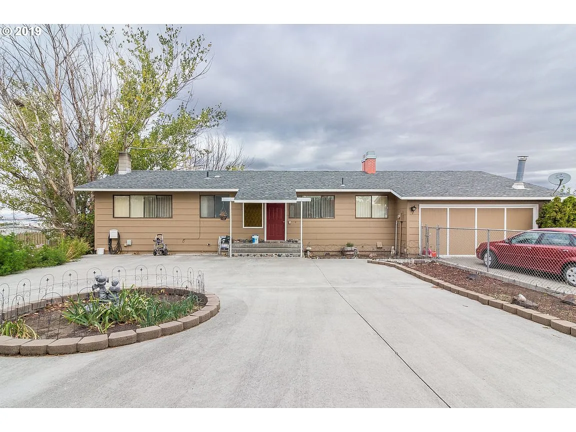 82066 Rand Rd photo 1