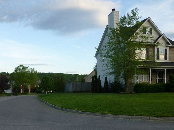 3rd image of 6956 Cardindale Dr
