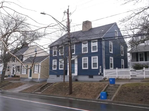 712 Hope St, Bristol, RI 02809