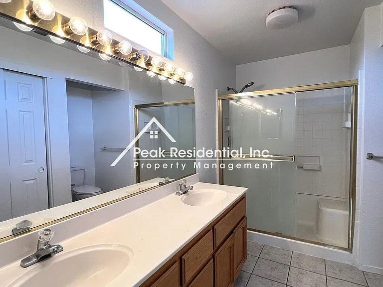 8274 Golden Park Ct — Photo 18