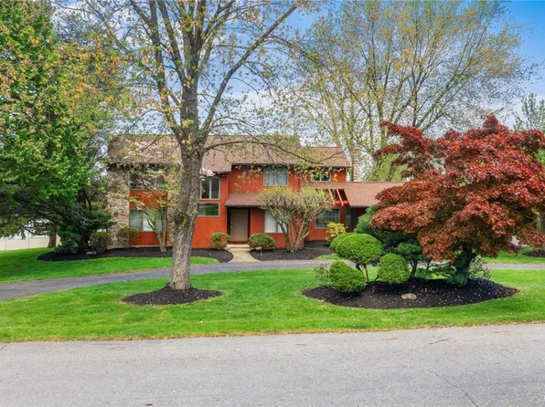 743 Yorkshire Rd, Allentown, PA 18103