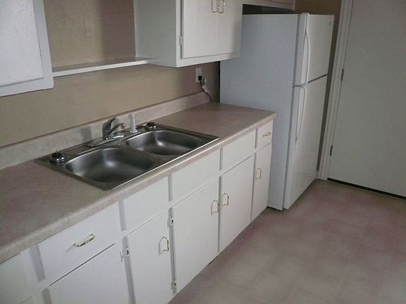 4th image of 2230 NW 25th St