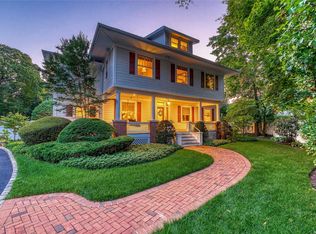 253 Berry Hill Rd, Syosset, NY 11791