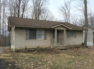 215 Rip Tide Rd, Du Bois, PA 15801