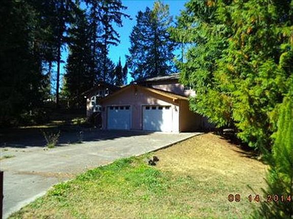 3rd image of 4196 NE Totem Pl