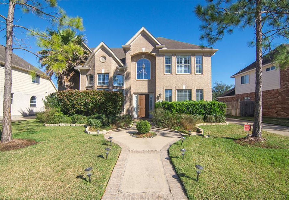 1st image of 3031 Barton Dr