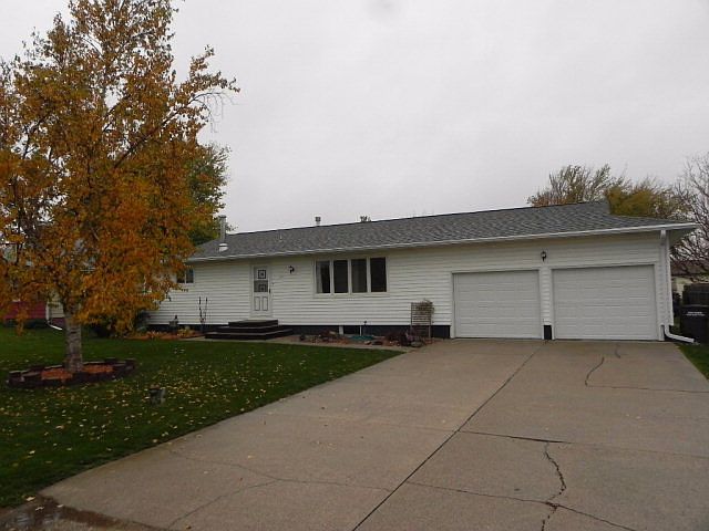 1st image of 1630 Jerry Dr