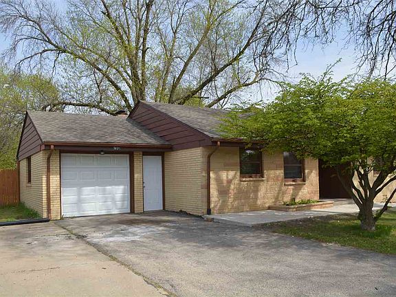 2nd image of 3635 Huffman Blvd