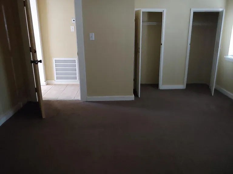 145 N Hackberry Ave — Photo 30