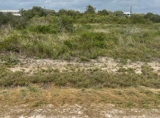 225 W Rustic Oak Ln, Rockport, TX 78382