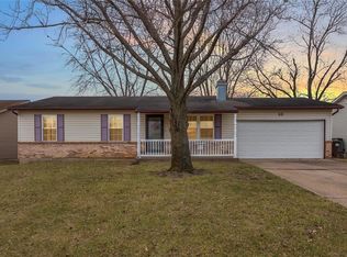 10 W Sunny Wood Ct, Saint Peters, MO 63376