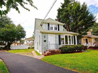 98 Larch Ave, Bogota, NJ 07603