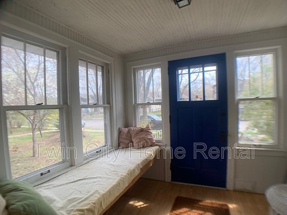 3rd image of 4434 46th Ave S