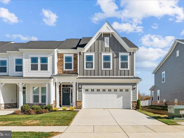 10716 Great Lakes Pl, White Plains, MD 20695