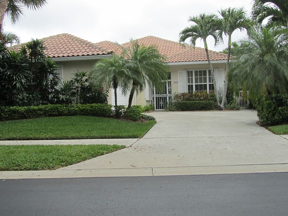 Front View of Home
