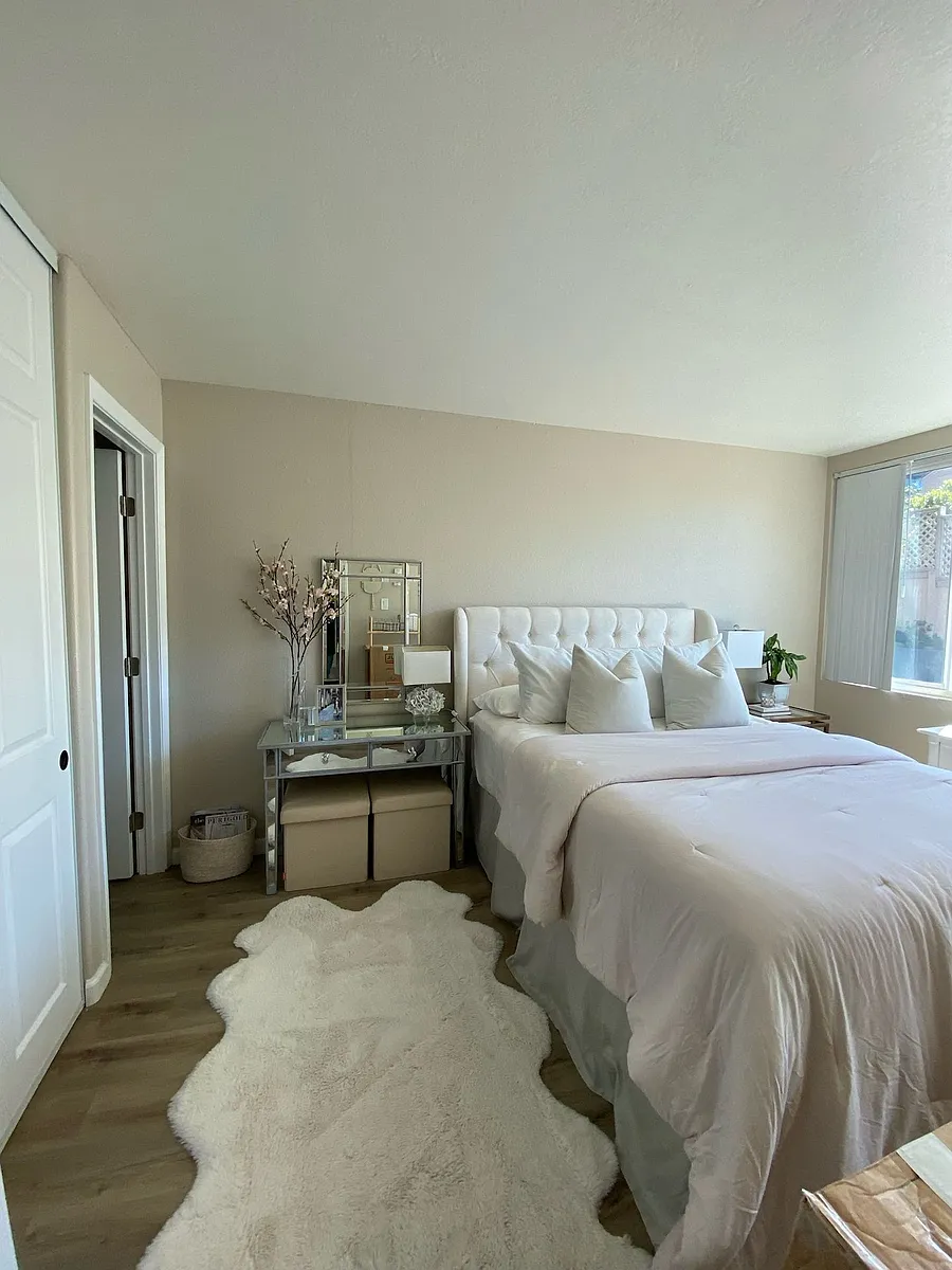 Building Photo - Los Arboles Apartments