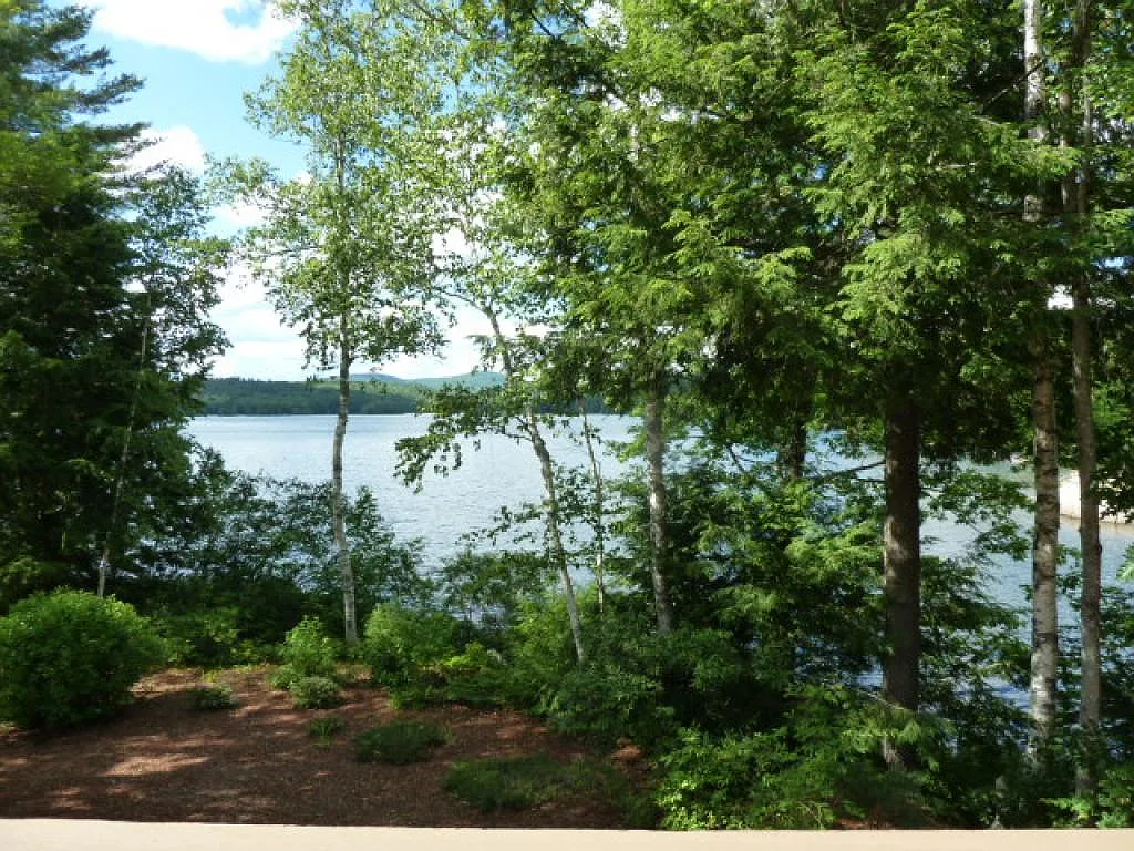 3 bed, 3.0 bath, 2625 sqft, $2,500 — Photo 2