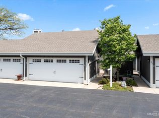 31 E Windsor Ct, Sugar Grove, IL 60554