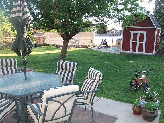 Quiet, Peaceful Backyard